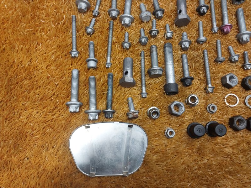 Болты и гайки ДВС, 850 рублей, Красноярск