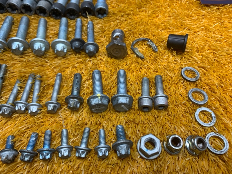 Болты и гайки ДВС, 780 рублей, Красноярск