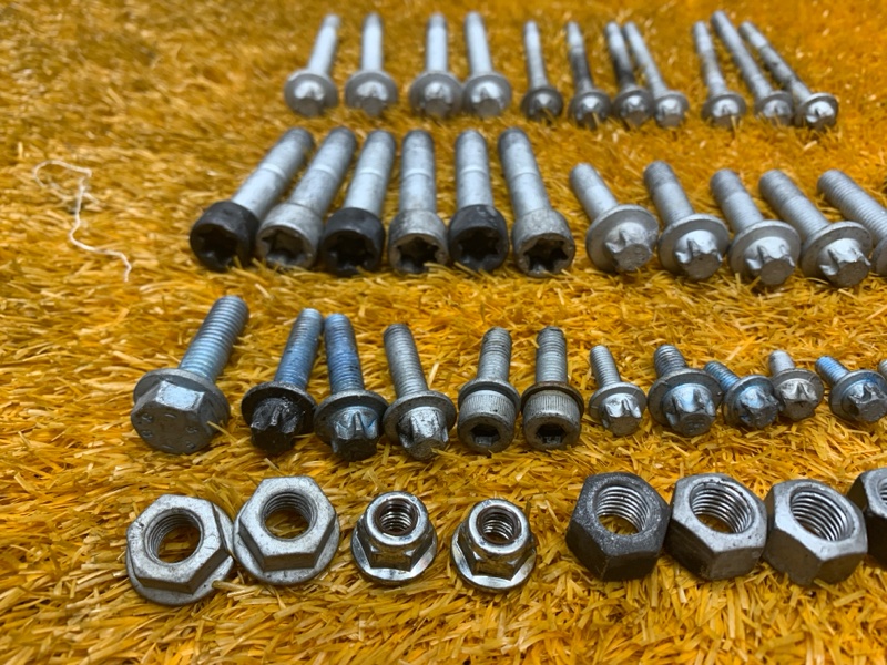 Болты и гайки ДВС, 850 рублей, Красноярск