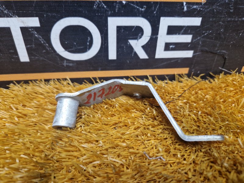 кронштейн, 300 рублей, Красноярск