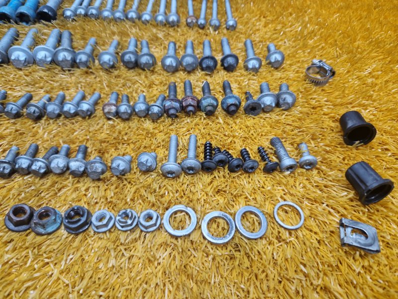 Болты и гайки ДВС, 800 рублей, Красноярск