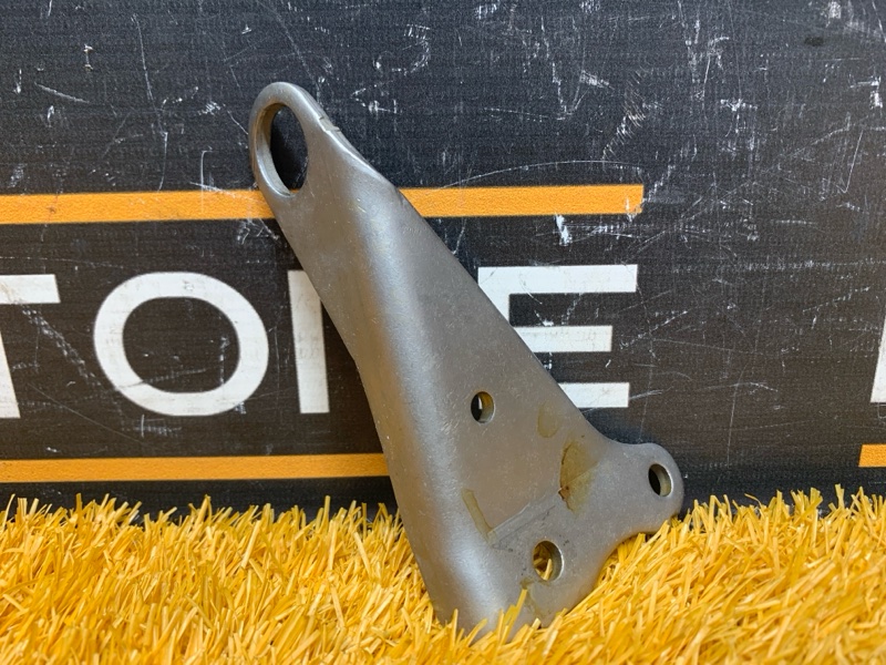 кронштейн, 300 рублей, Красноярск