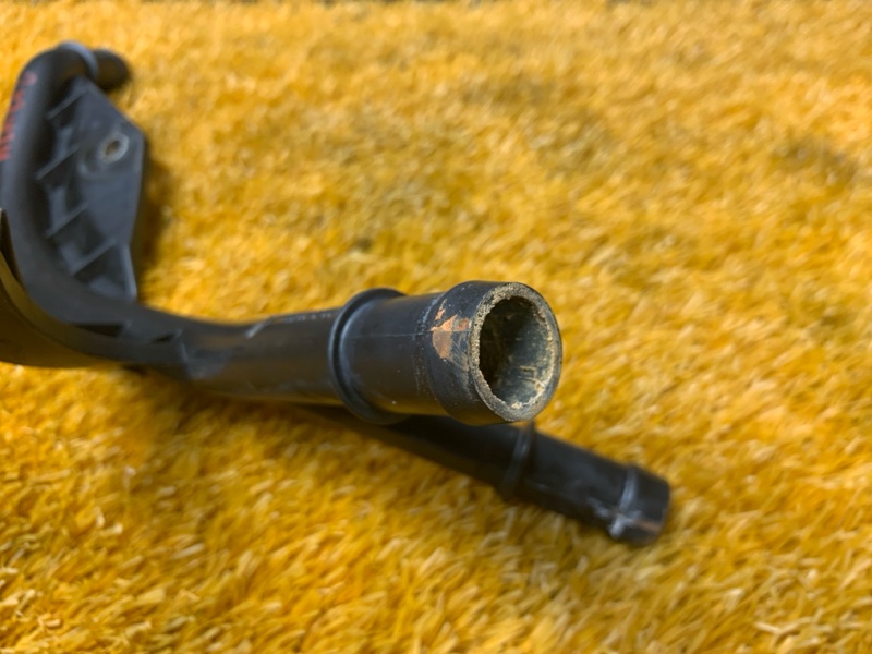 Патрубок системы охлаждения, 500 рублей, Красноярск