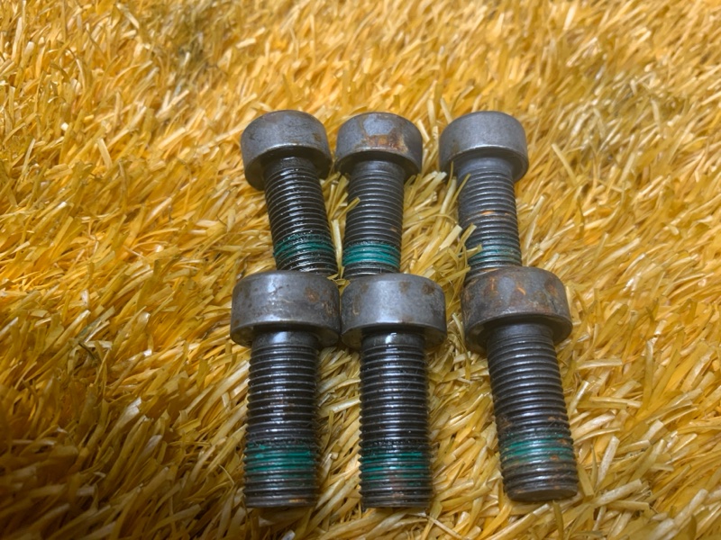 Болт маховика, 360 рублей, Красноярск