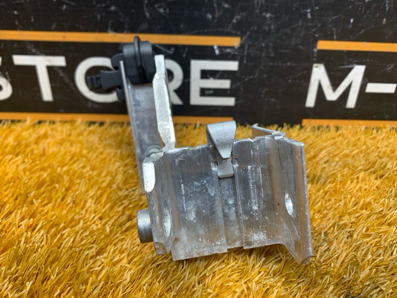 Кронштейн радиатора, 500 рублей, Красноярск