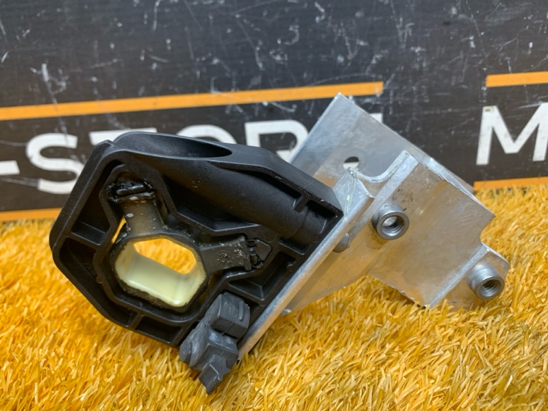 Кронштейн радиатора, 440 рублей, Красноярск