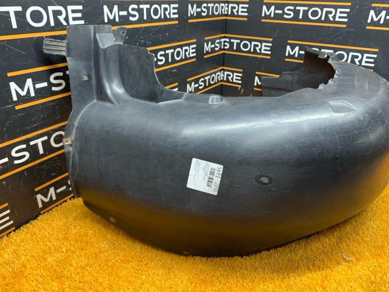 подкрылок, 500 рублей, Красноярск