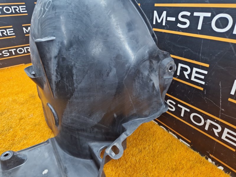 подкрылок, 1000 рублей, Красноярск