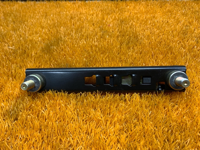 кронштейн ремня безопасности, 300 рублей, Красноярск