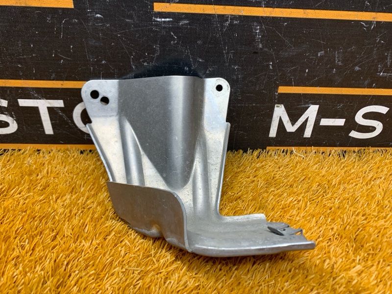 Кронштейн кожуха колесной нишы, 300 рублей, Красноярск