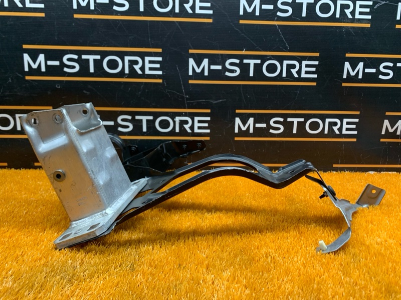 кронштейн фары, 1480 рублей, Красноярск