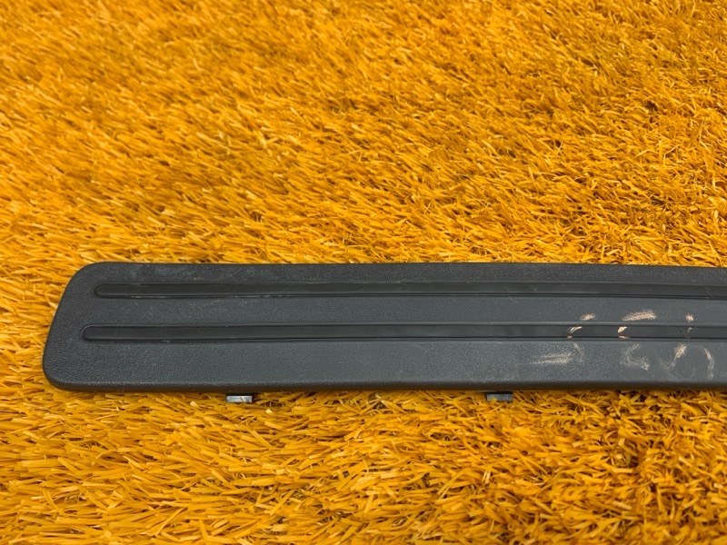 Накладка на порог салона, 330 рублей, Красноярск