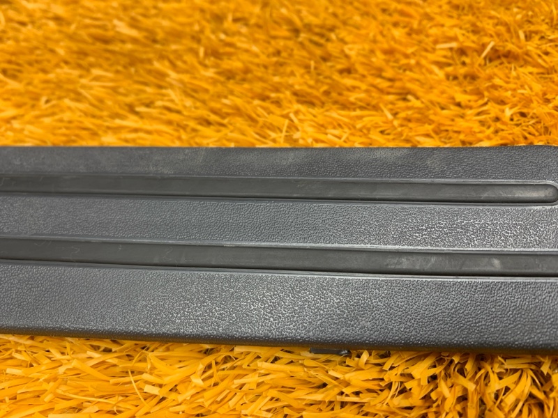 Накладка на порог салона, 330 рублей, Красноярск