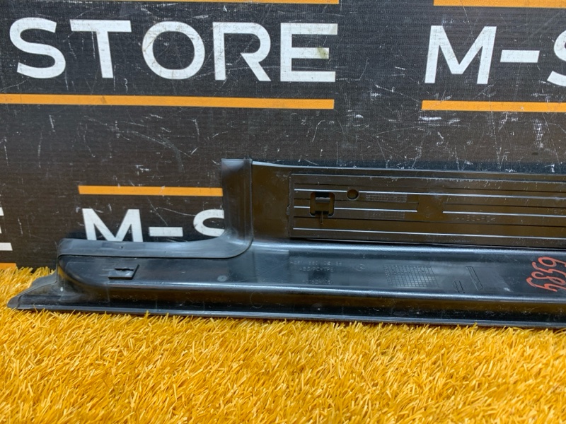 Накладка на порог салона, 380 рублей, Красноярск