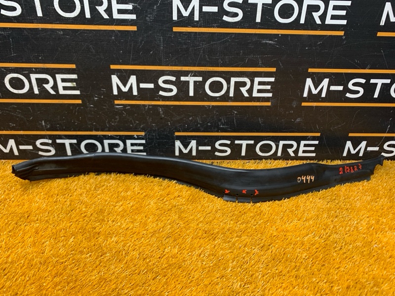 Уплотнитель капота, 370 рублей, Красноярск