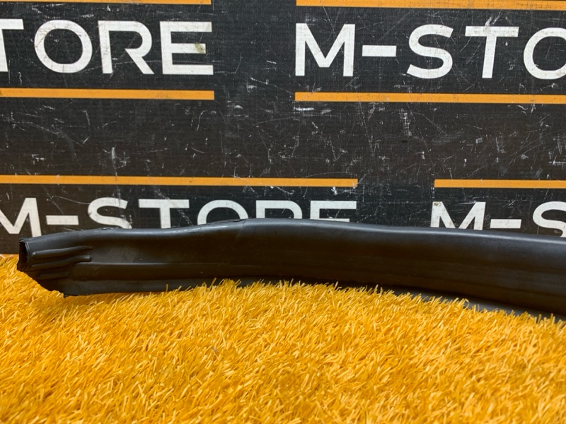 Уплотнитель капота, 370 рублей, Красноярск