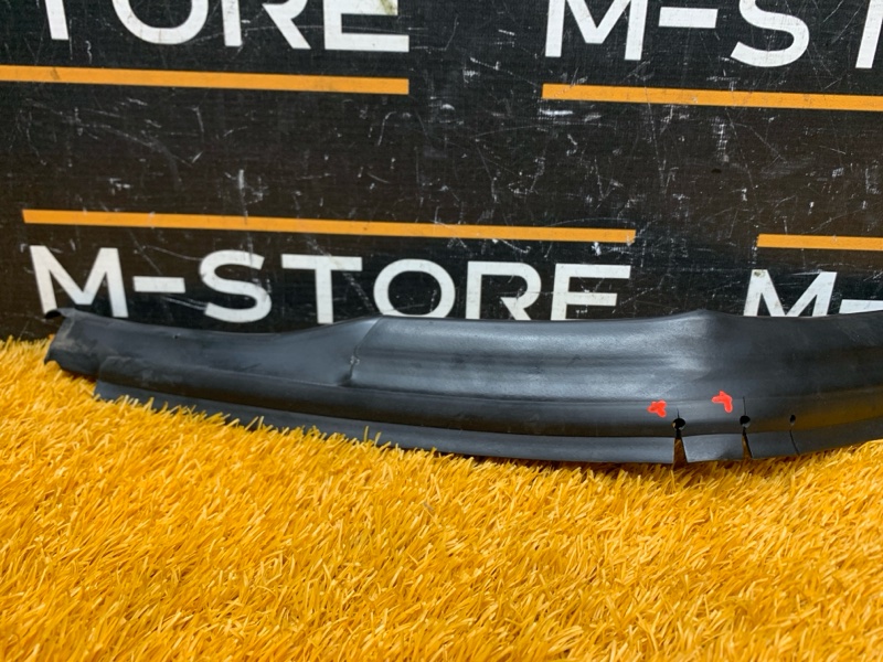 Уплотнитель капота, 370 рублей, Красноярск