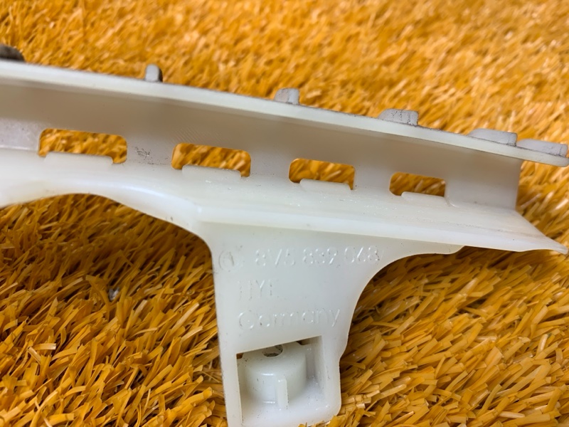 Направляющая стекла двери, 730 рублей, Красноярск