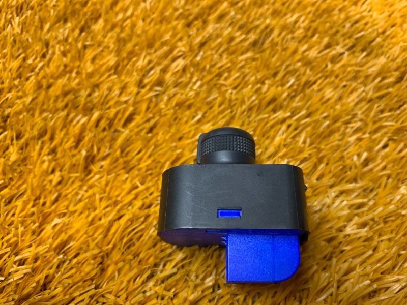 Кнопка регулировки зеркал, 700 рублей, Красноярск