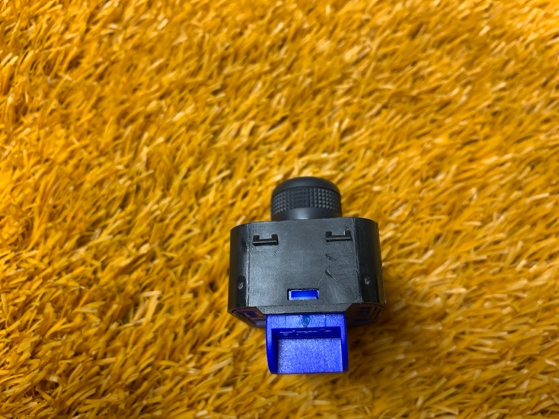 Кнопка регулировки зеркал, 700 рублей, Красноярск