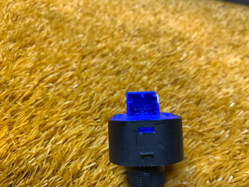 Кнопка регулировки зеркал, 700 рублей, Красноярск