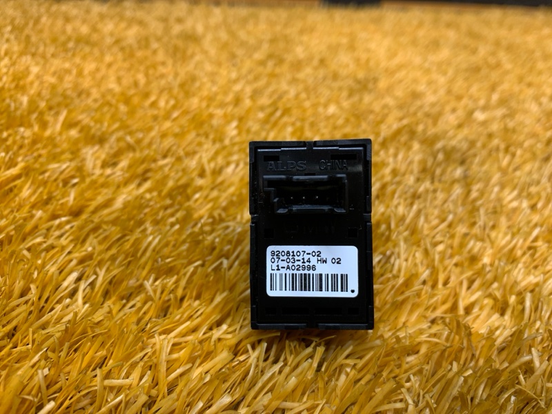 кнопка стеклоподъемника, 200 рублей, Красноярск