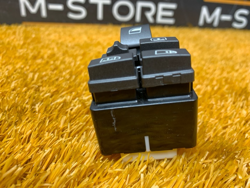 кнопка стеклоподъемника, 300 рублей, Красноярск