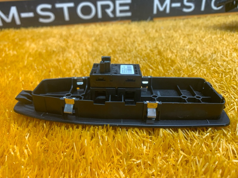 кнопка стеклоподъемника, 200 рублей, Красноярск