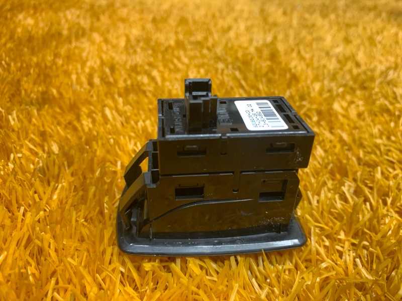 кнопка стеклоподъемника, 200 рублей, Красноярск