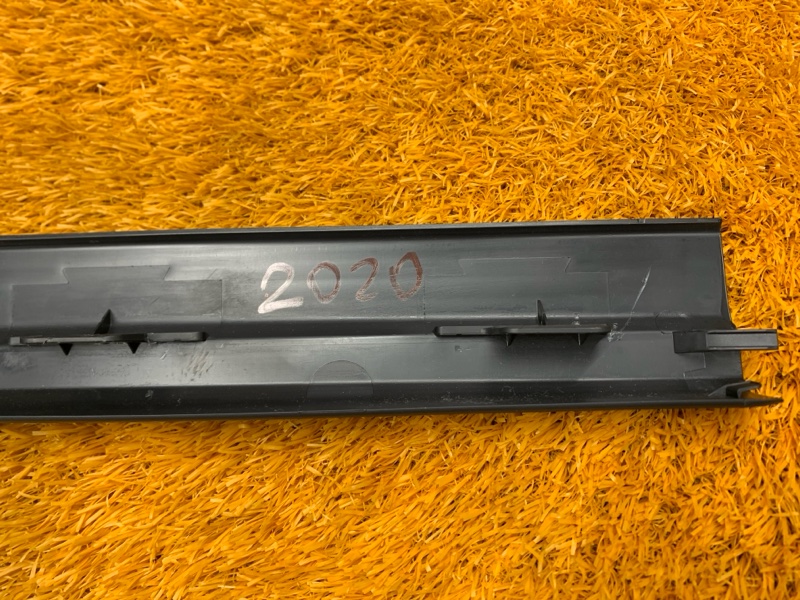 Накладка на порог салона, 300 рублей, Красноярск