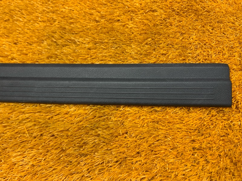 Накладка на порог салона, 300 рублей, Красноярск