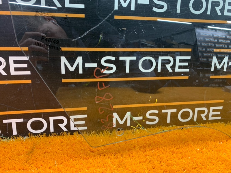 Стекло боковое, 4430 рублей, Красноярск