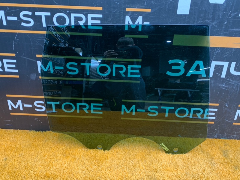 Стекло боковое, 610 рублей, Красноярск