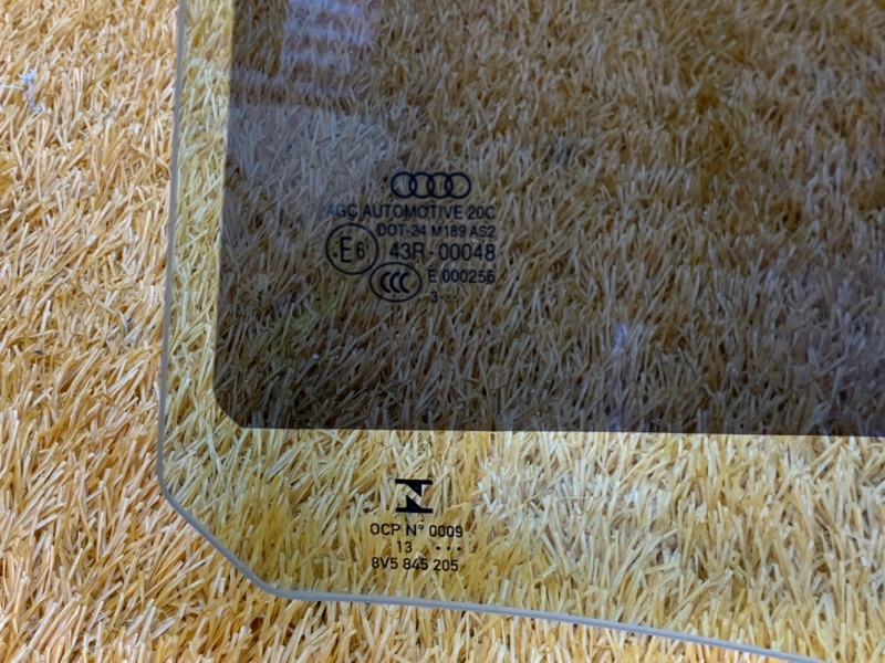 Стекло боковое, 1870 рублей, Красноярск