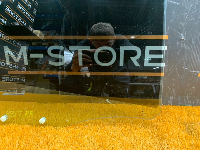 Стекло боковое, 1870 рублей, Красноярск