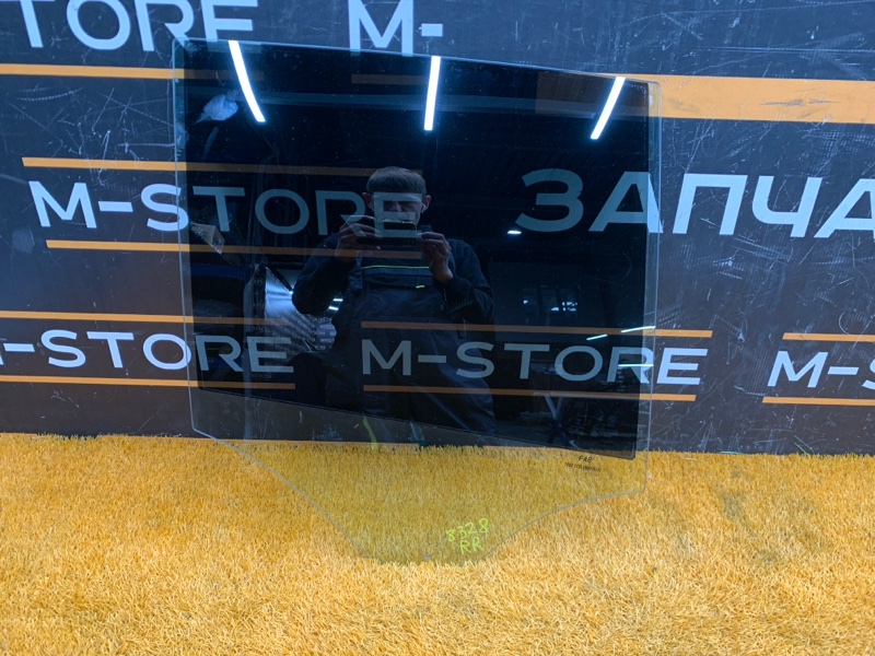 Стекло боковое, 3700 рублей, Красноярск