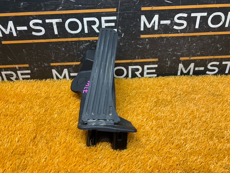 педаль газа, 900 рублей, Красноярск