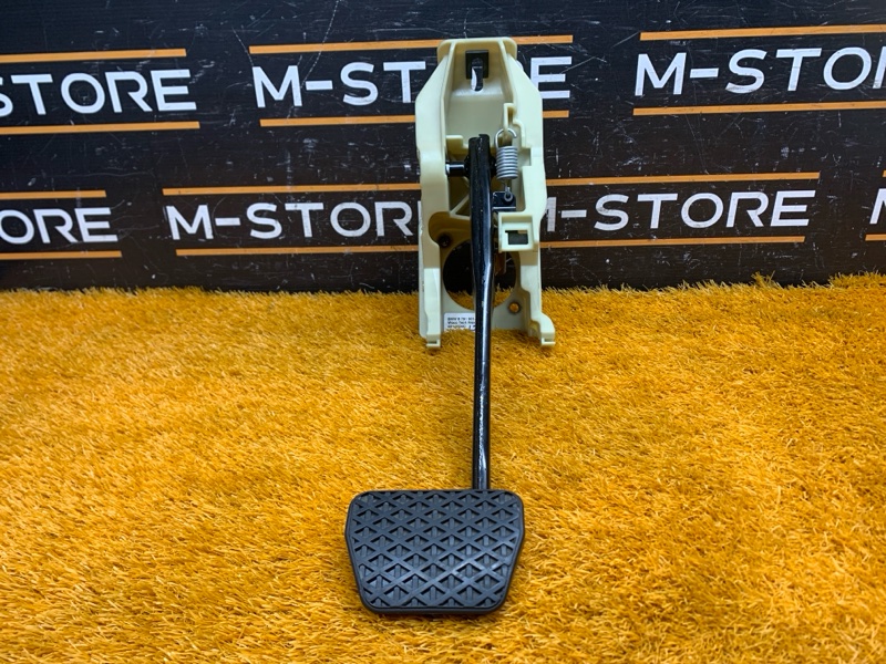 педаль тормоза, 400 рублей, Красноярск