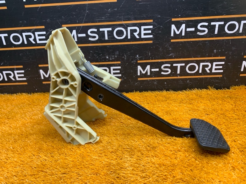 педаль тормоза, 400 рублей, Красноярск