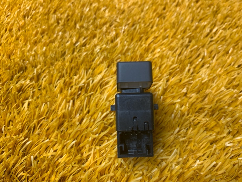 Кнопка центрального замка, 100 рублей, Красноярск