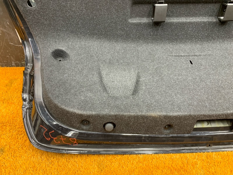 крышка багажника, 5000 рублей, Красноярск