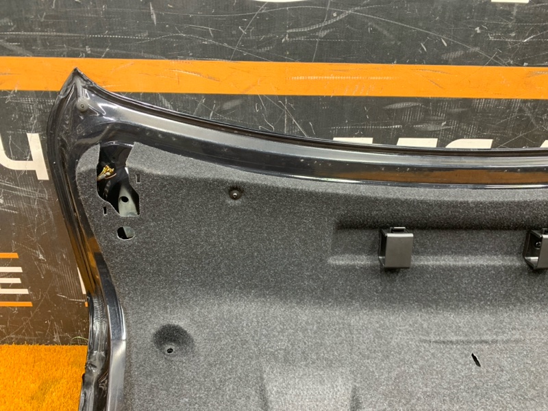 крышка багажника, 5000 рублей, Красноярск