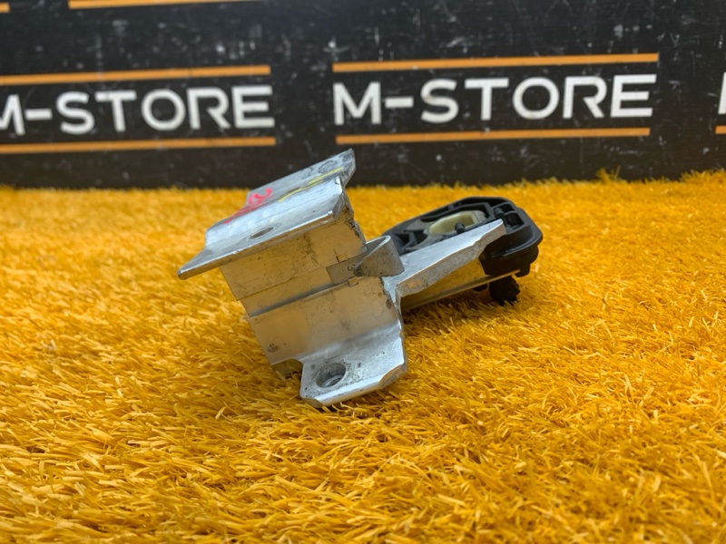 Кронштейн радиатора, 440 рублей, Красноярск