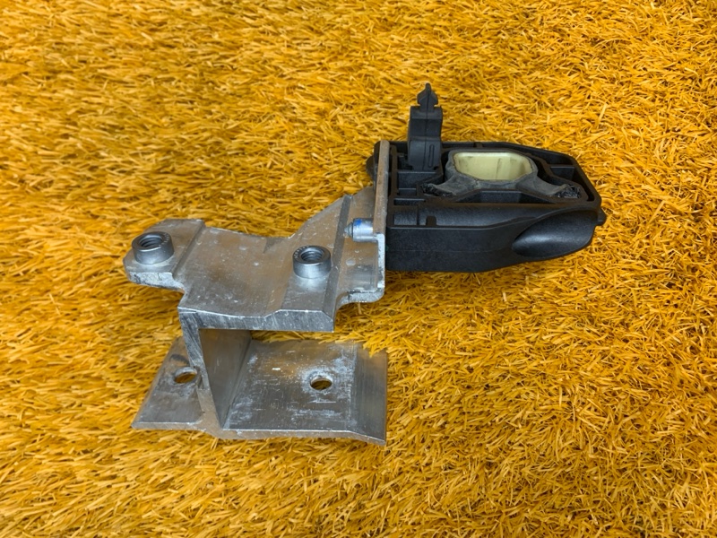 Кронштейн радиатора, 440 рублей, Красноярск