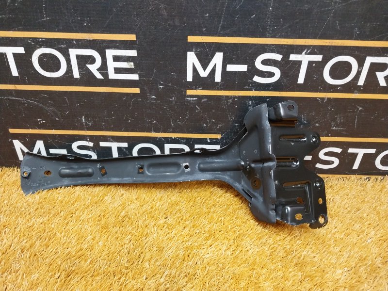 Кронштейн замка капота, 360 рублей, Красноярск