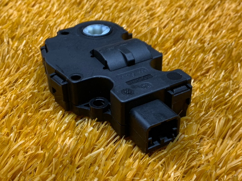 привод заслонки отопителя, 290 рублей, Красноярск