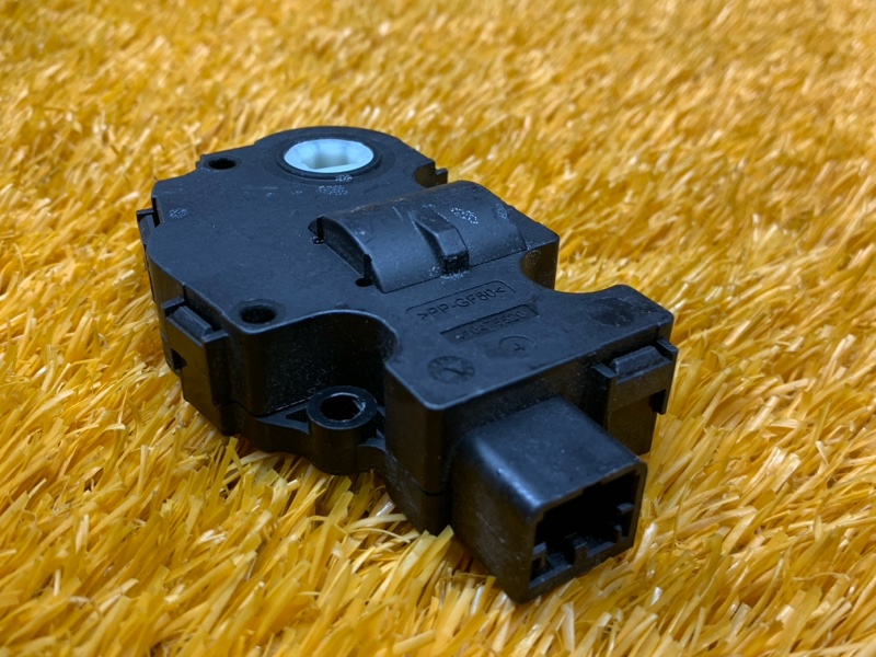 привод заслонки отопителя, 290 рублей, Красноярск