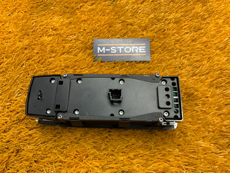 Блок управления стеклоподъемниками, 2770 рублей, Красноярск