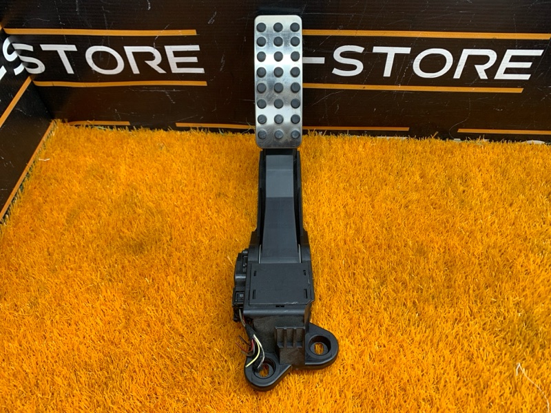 педаль газа, 1000 рублей, Красноярск