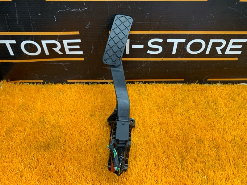 педаль газа, 1500 рублей, Красноярск